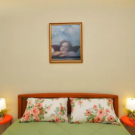 Sweet Lena Apartment *